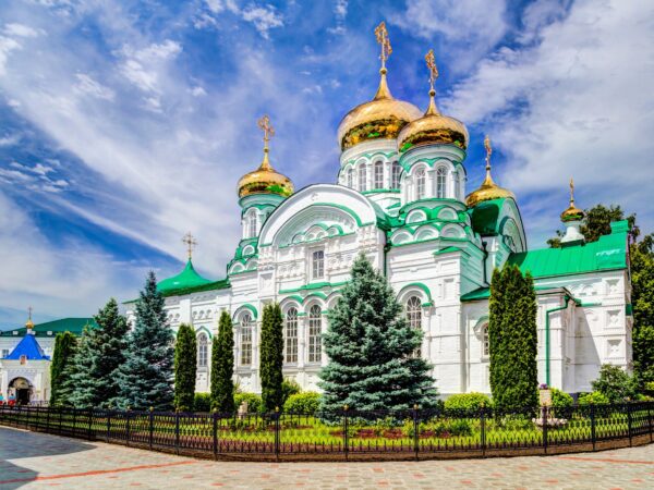 Свияжск, Раифский монастырь и Храм всех религий — экскурсия